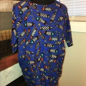 Buy 2 get 1 ♥️ NWT LuLaRoe XXS Irma butter soft 😍